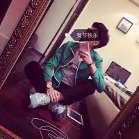 潮男qq头像身边的帅气潮男

