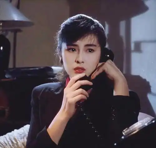 看你有没有港风复古气质,对比这五个特点,说不定会美得很惊艳
