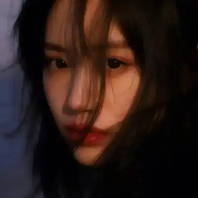 成熟文艺风女生头像一如既往万女生头像我要个性网
