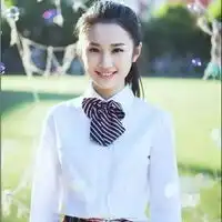 女生校服头像青春校园十五岁15岁校服少女头像
