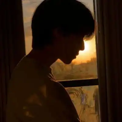 让神明也会心动的男生头像图片
