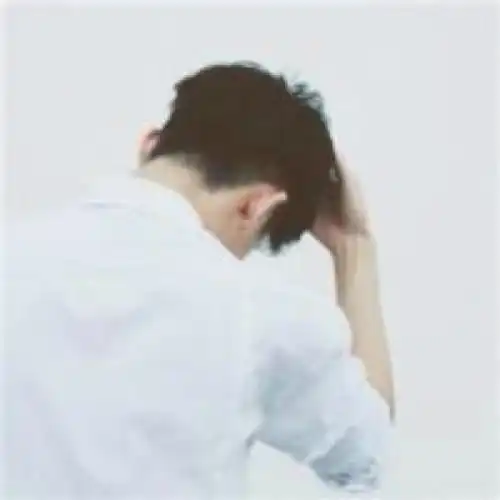 请求大神帮忙找个这个情侣头像的对应图
