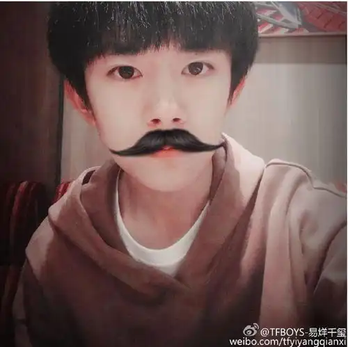 周杰伦莱昂纳多留胡子毁形象,这两位小鲜肉留胡子却获好评
