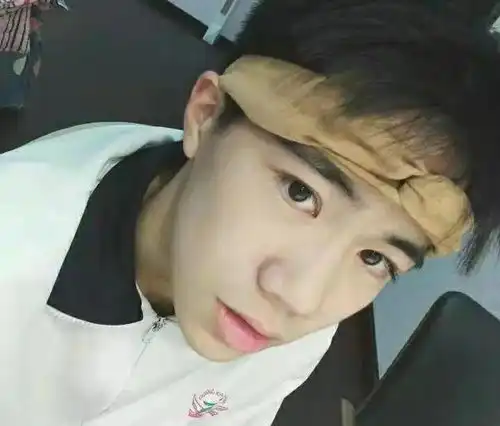 汕头岐山中学终于上榜啦,会唱歌会打球的宝藏男孩不能错过
