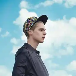 有没有这一类的欧美qq头像或者告诉我这是谁
