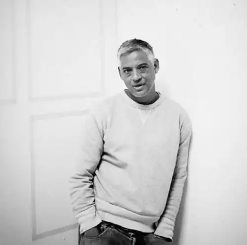 突发著名男星因骨髓癌不幸病逝,终年59岁享誉乐坛,歌迷痛哭
