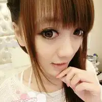 抬起头丶太阳耀眼的光

