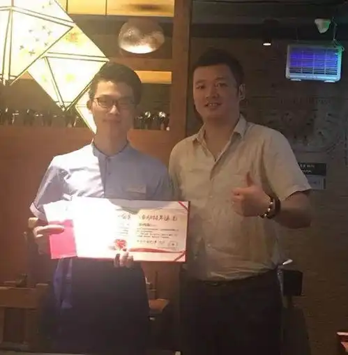 那位挺身救助迷途少年的伙伴,获公司特别表彰
