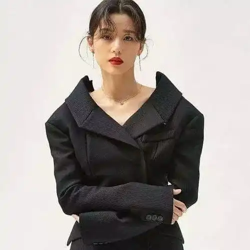 韩网票选最美女星,竟然连全智贤秀智都输给她
