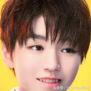 他只有19岁,身价上亿,万千少女心中的男神,帅的没人敢与他合影
