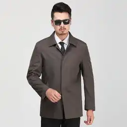 46岁老公真会打扮,穿上刚上新薄款男夹克,真心洋气男人味十足
