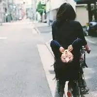 从小一起长大的姐妹当你变好,你才配得起更好
