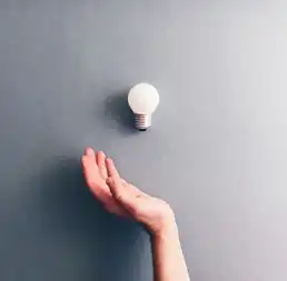 什么星座男喜欢高冷女
