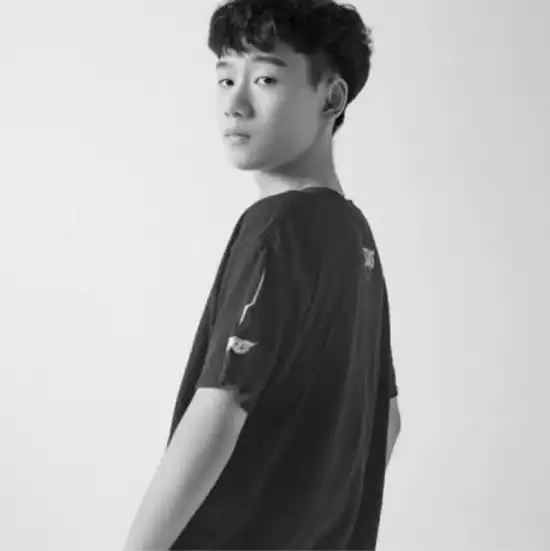 这也太拼了17岁少年晚玉为走电竞路,不惜切断交感神经

