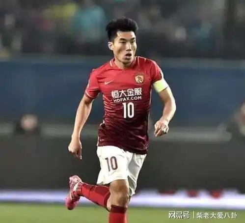 岳云鹏曾相声舞台调侃足球,国足队长逼其道歉,小岳岳得网友力挺
