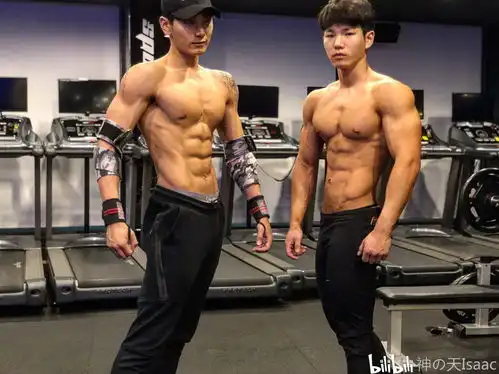 在ins上的纵情自拍肌肉炸裂却有一张奶狗脸
