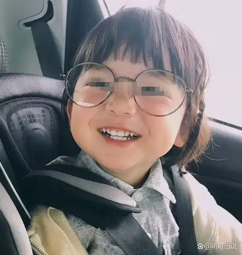 回顾重庆女孩暴打1岁男童,将其从25楼扔下,一年之后报应来了
