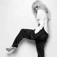 黑白高冷御姐头像高清微信头像图片大全
