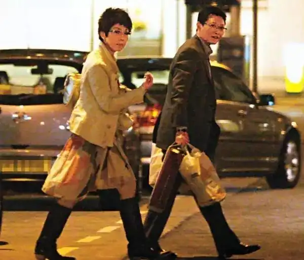 24岁堕胎离婚50岁宣布出柜,溏心风暴3都不如她的人生精彩
