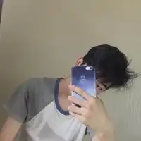 胡闹是一种依赖喜欢自拍的男生个性头像
