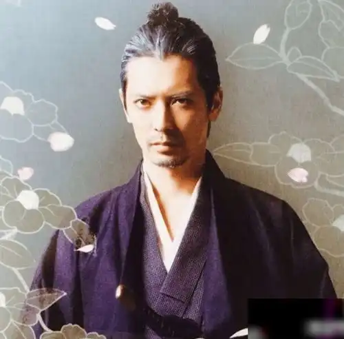 日本男星自杀去世,被疯传与三浦春马方式相同,事务所称正在调查
