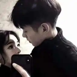 甜美美好的时光暖阳情侣头像
