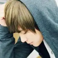 跪求男生安静的qq头像,
