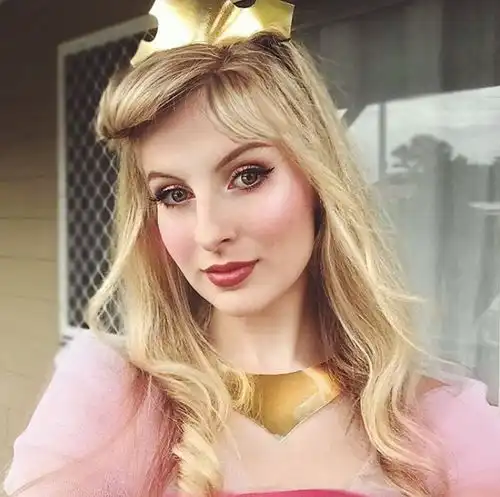 23岁美女化妆师变妆任何人男女不限,从动画人物到现实明星
