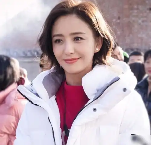 佟丽娅又一部现代剧来袭,主演实力派云集,男主演技不输黄轩
