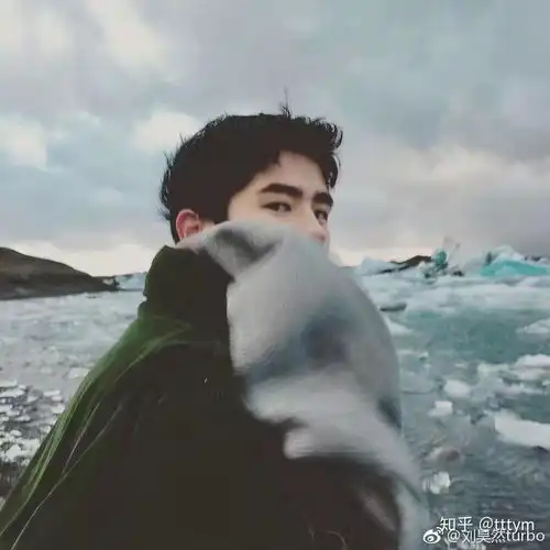 青春男头像真人版十二三岁刘昊然