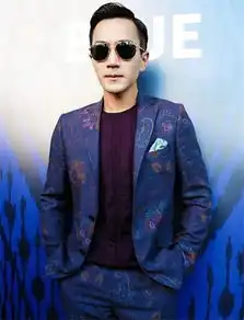 刘恺威继离婚铁证之后,又来整容铁证,孰真孰假
