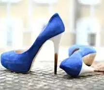 穿黑色高跟鞋的女人图片微信头像图片大全
