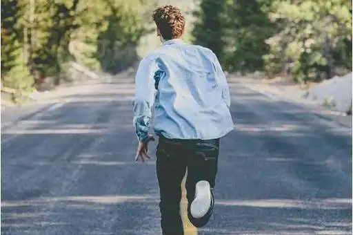 有个蠢系男朋友是什么感觉
