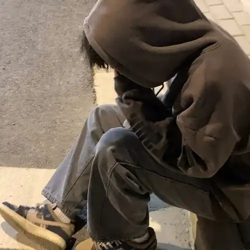 男头你总要允许一些人有安静的青春
