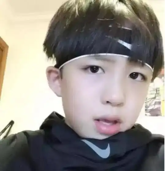 爱情公寓里的雷哥长大了,成功驾驭锡纸烫,颜值惊人
