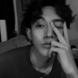 男生的qq小号是干啥用的这3点才是真相,女友你继续编
