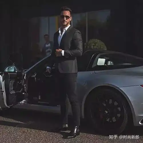 男士西装的四季色彩,每一种都令人怦然心动

