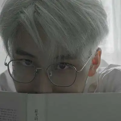 2023白发颜值爆表帅气男生头像
