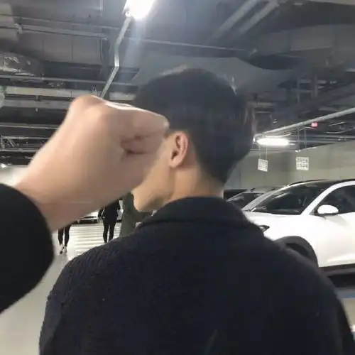 男生头像丨一切会变得有些黑暗,在它们光芒万丈之前
