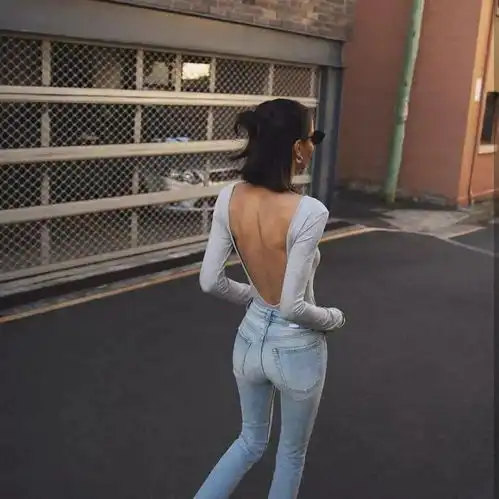 头像山高路远总会有渣男奔你而来
