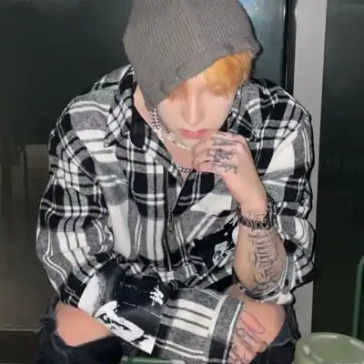 最近比较火的男生头像图片,优质不易撞的神仙男头
