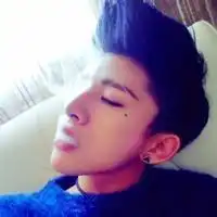 找三兄弟头像一人一张,多来几套
