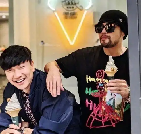 周杰伦林俊杰林志颖萧敬腾相约吃冰谁是你的那年盛夏
