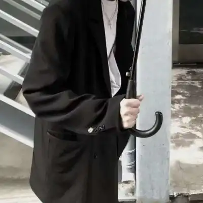 个性头像男黑白灰色慵懒