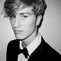 干净阳光文艺头像男头微信头像图片大全
