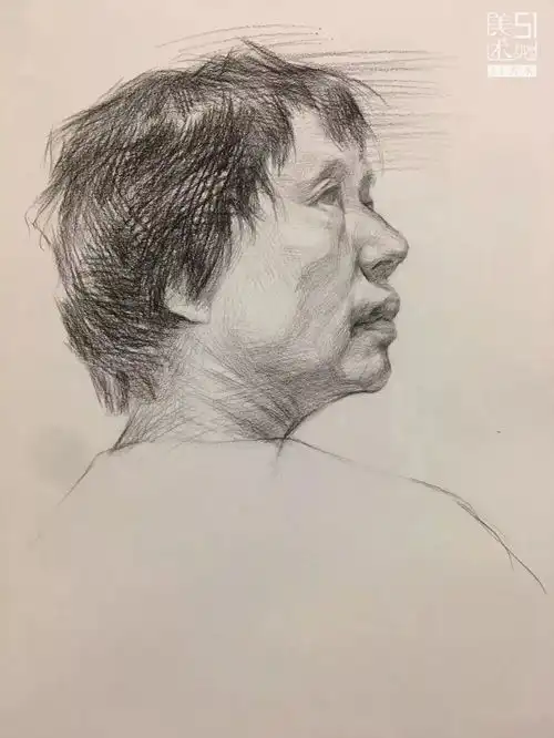 素描头像中决定整幅画是否完整关键有哪些
