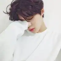 穿白色衣服的男生头像你的白色我的梦
