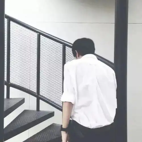 微信头像来一波帅气的
