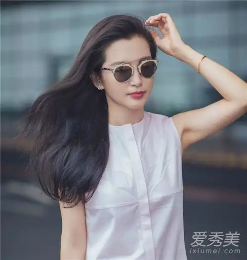 李冰冰的爱情揭示改变发型会吸引小男朋友
