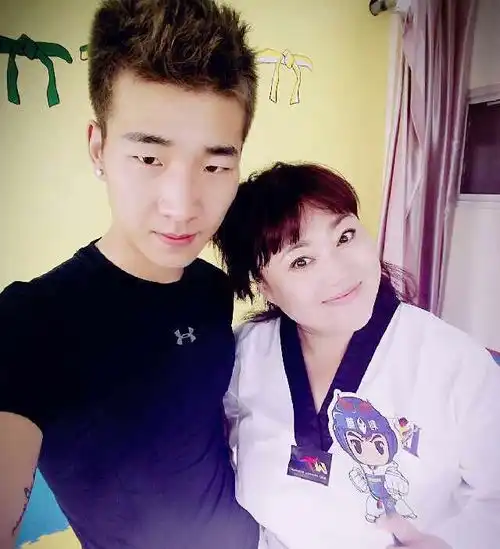 演员李菁菁被爆诈骗千万,受骗者多为农村妇女,本人回应查帐中
